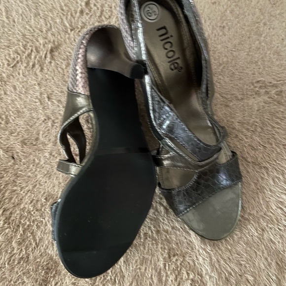 Shoes - Picture 2 of 2